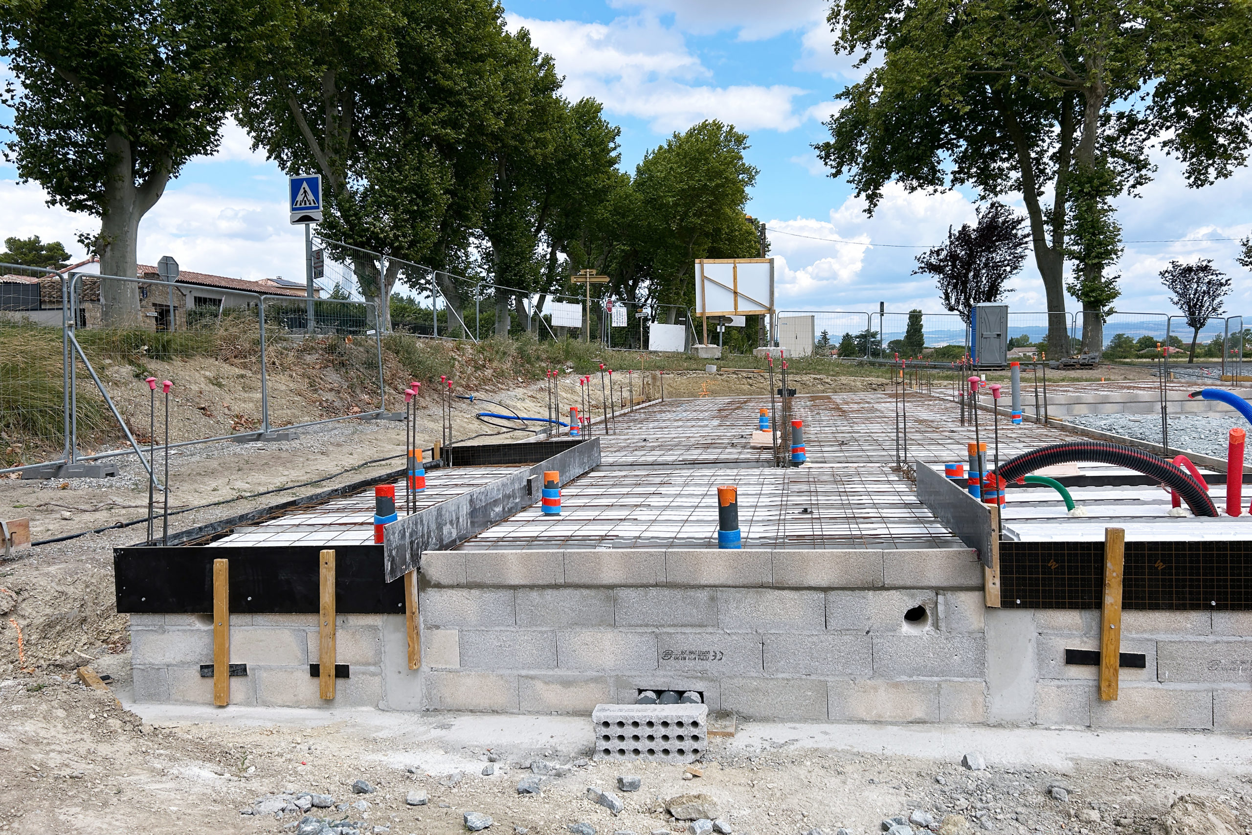 le-pole-multi-services-prend-vie-a-villeneuve-la-comptal